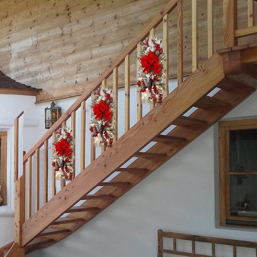 🔥The Cordless Prelit Stairway Swag Trim