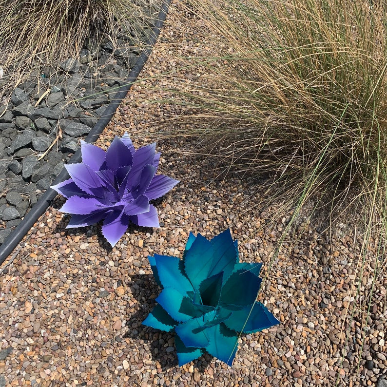 Decorative metal plant agave - Garden Art