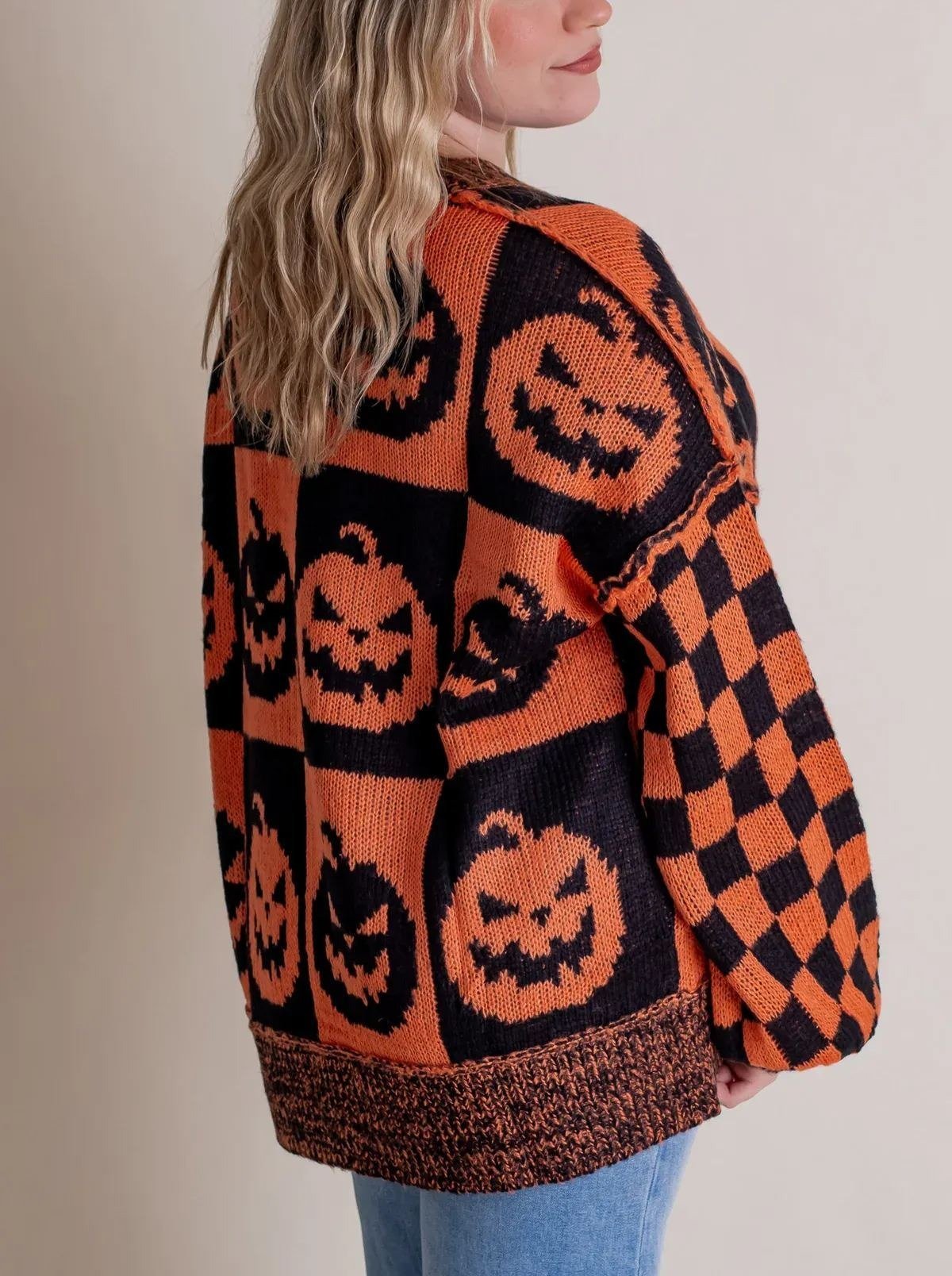 🎃SPOOKY SEASON -Halloween Checkered Sweater