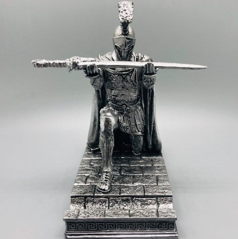 knight pen holder