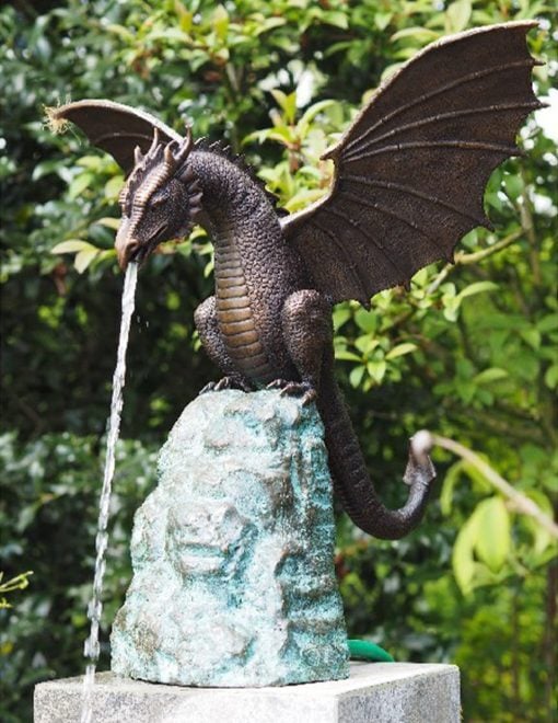 Precision Casting Fire-breathing Dragon Sculpture Waterscape