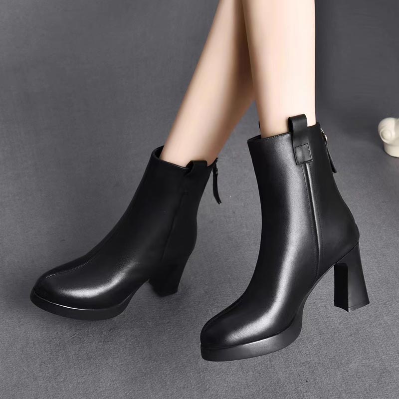 ✨2024 New👠Ladies Stylish Pointed Toe High Heel Boots🎁